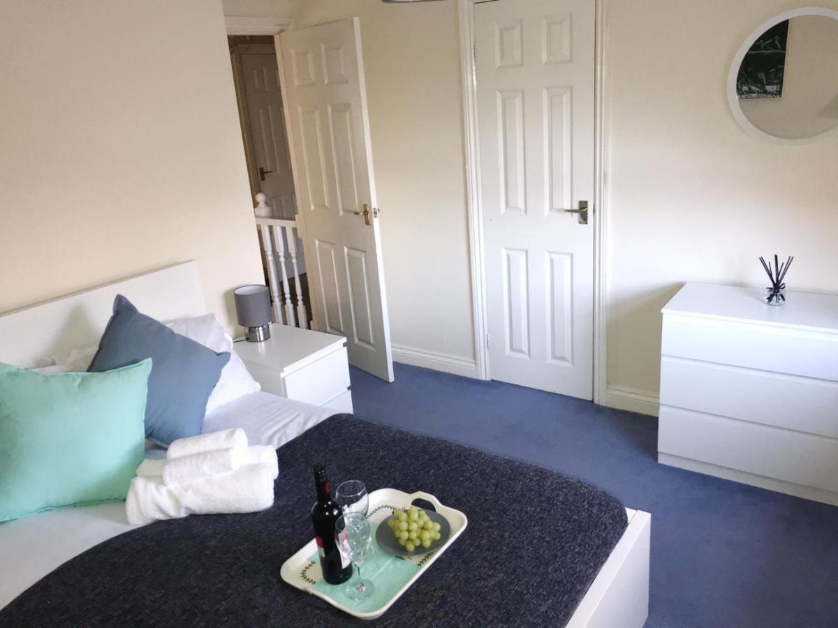 Chani Place Northampton Exteriér fotografie